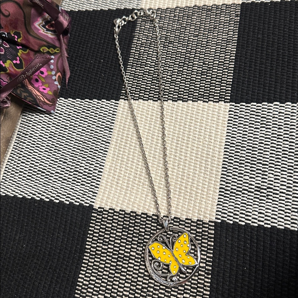 Brighton great shape Sunny Wings yellow circle butterfly pendant silver necklace